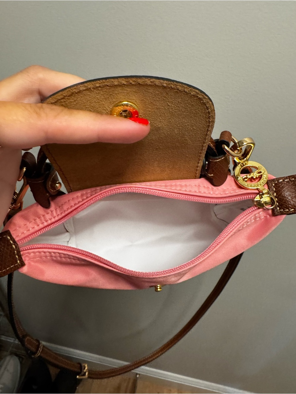 NWOT Longchamp Le Pliage Pouch with Strap - Picture 4 of 5